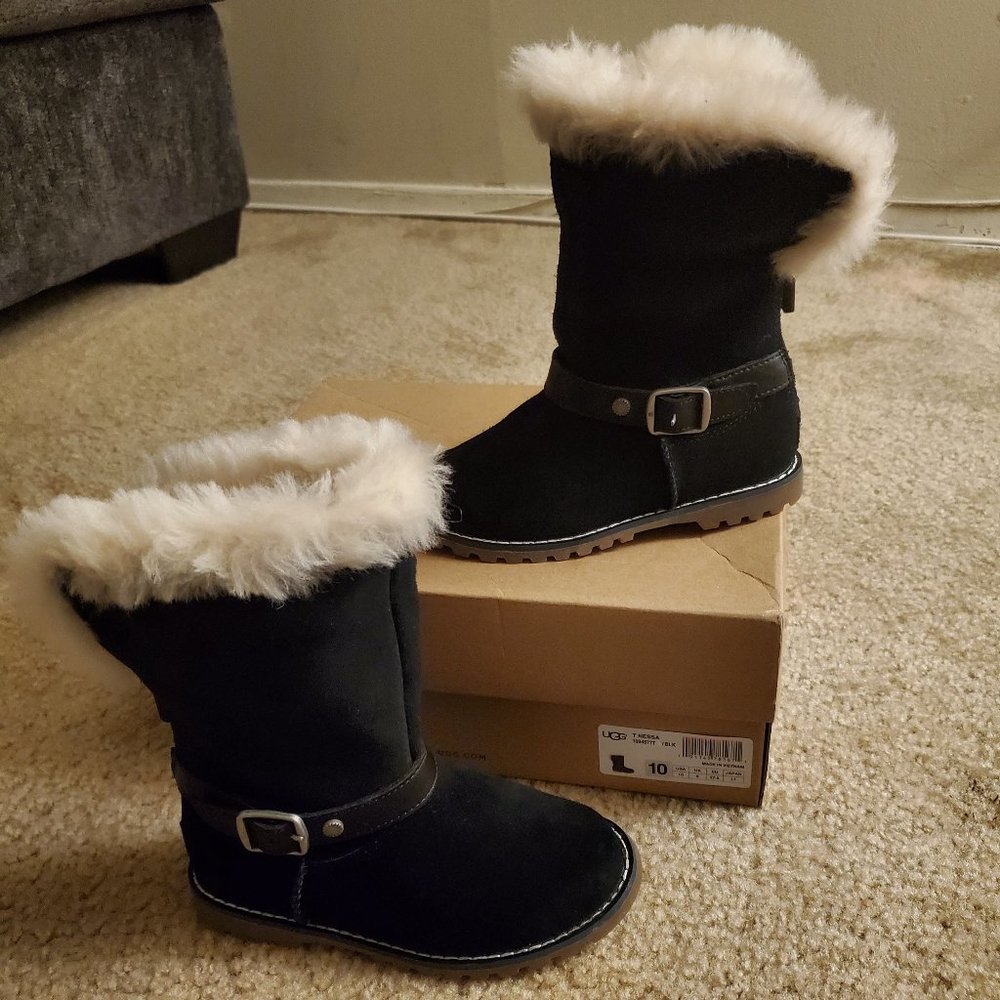 UGG T Nessa